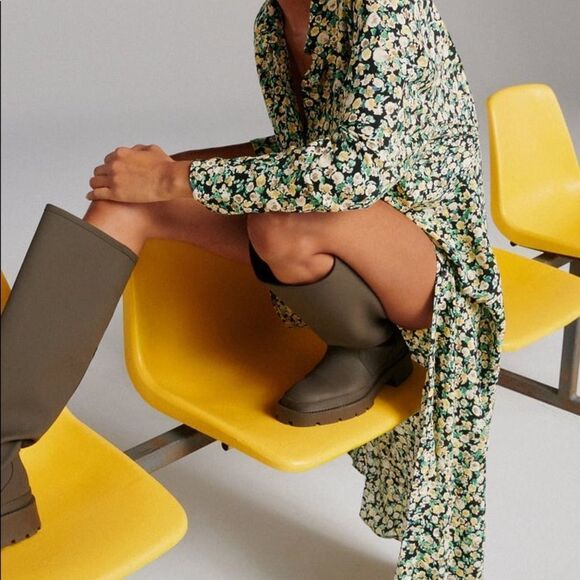 ✨HP✨ZARA PRINT DRESS✨  - Picture 1 of 4